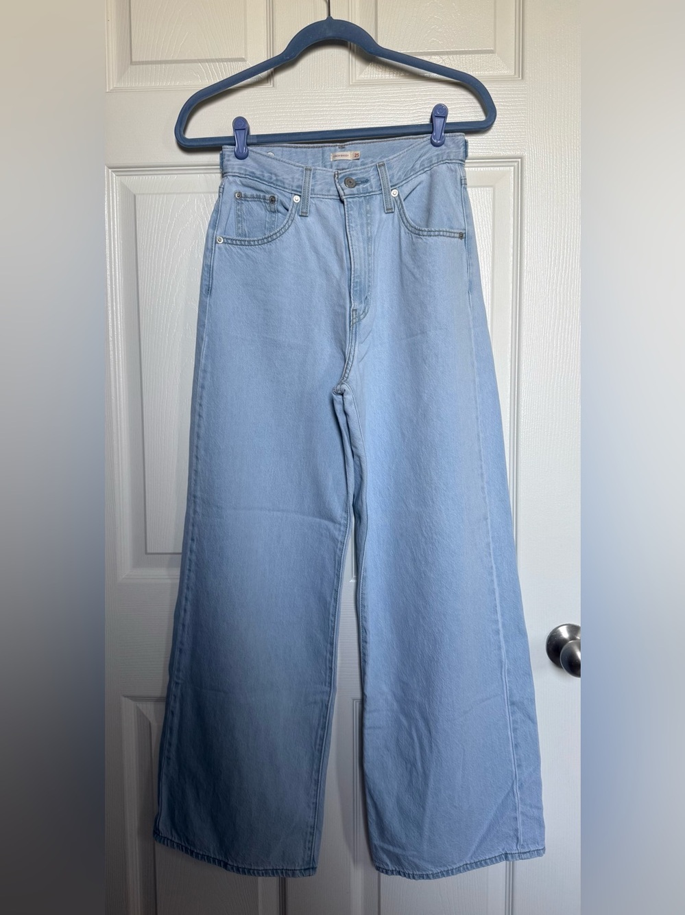 Levi's Cinch Baggy High-Rise Jeans